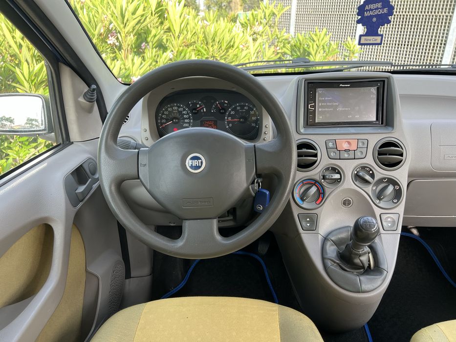 Fiat Panda - 1.2i - AC + Bluetooth + City