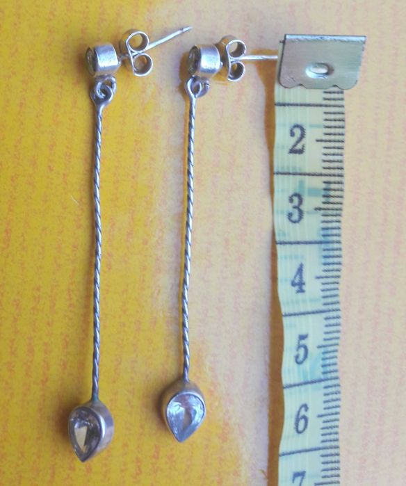 Brincos em prata 925 e zircão