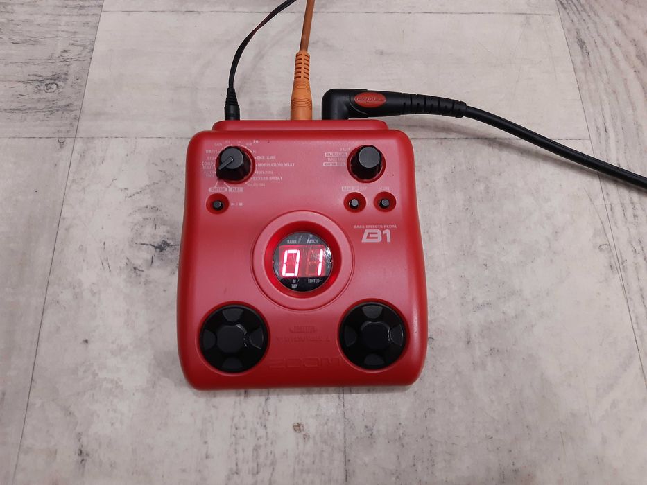 Multi-efekt Basowy ZOOM B1 X-efekty-perkusja- wysyłka lub dodam Gratis