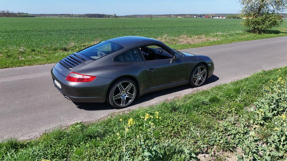 Porsche carerra 911 4 (997)