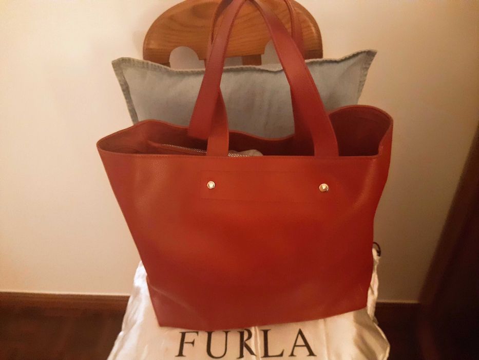 Mala original FURLA, pele genuína, nunca usada,c/dustbag+saco da marca