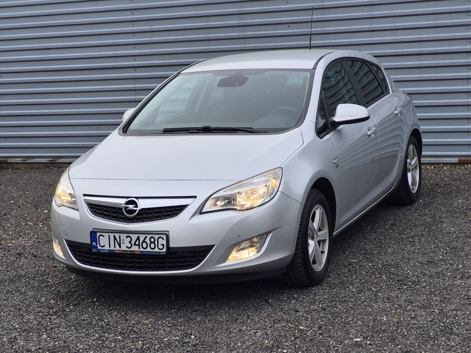 Opel Astra J*1.4benz*140KM*Zadbana*