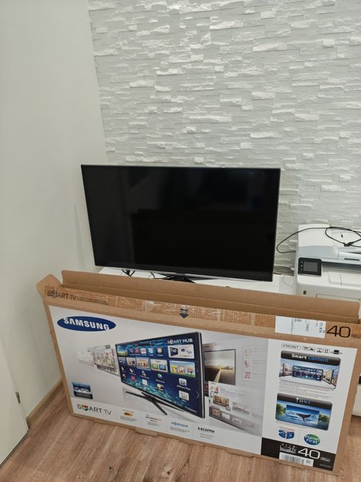 Telewizor 40 cali SMART TV SAMSUNG