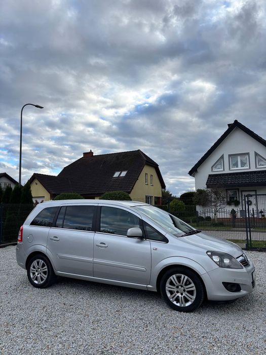 Opel Zafira Zadbany egzemplarz