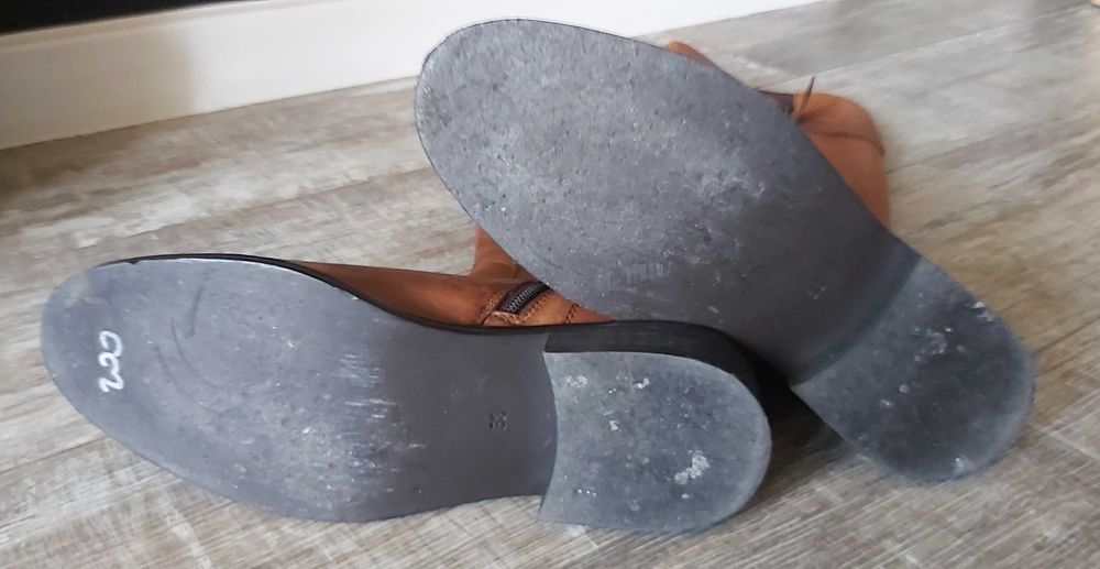 Kozaki skórzane karmelowe