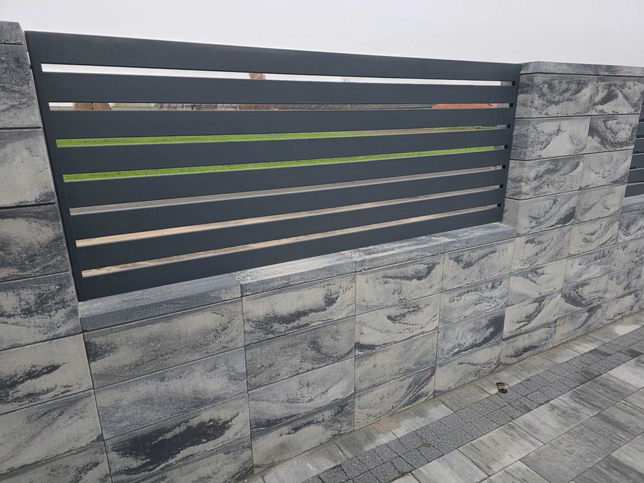 Sprzesła ogrodzenoiwe panel wlasny projekt