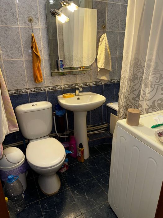 Продам 3-кімнатна квартира з меблями, технікою та автономним опаленням