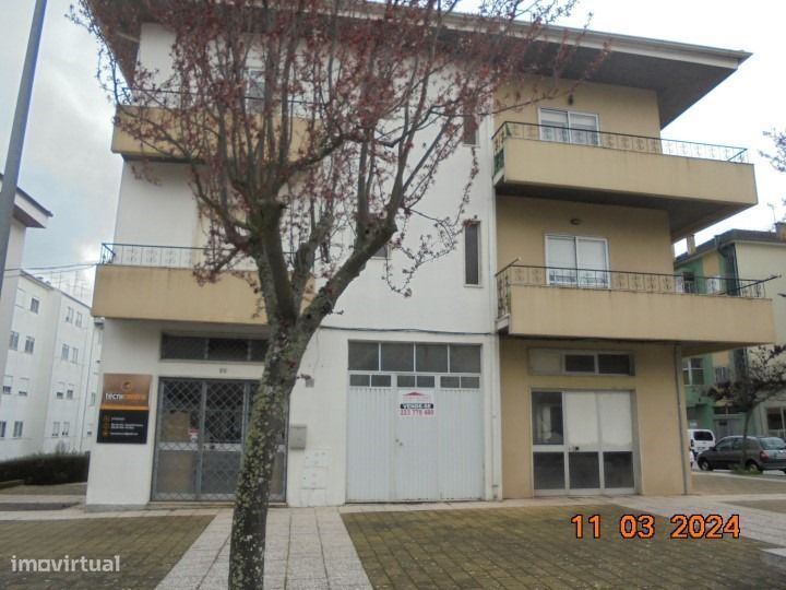 Armazém com 400 m2 junto ao Pingo Doce da Guarda Gare