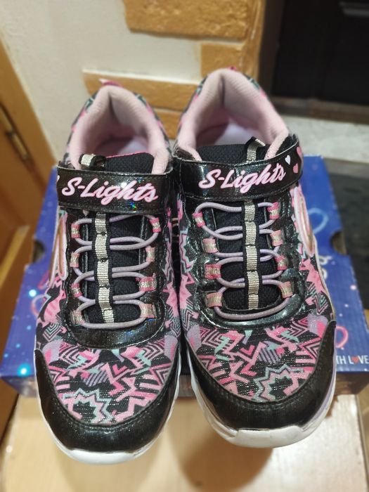 Кросівки Skechers 37(23.5)