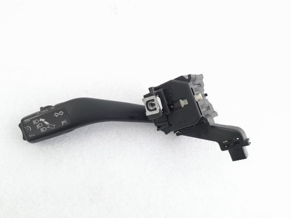 Conjunto / manetes de luzes e limpa vidros SEAT Leon (1P1)