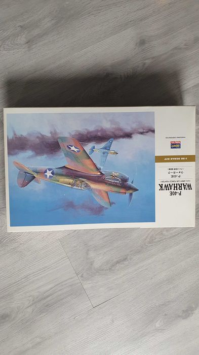 Model plastikowy P-40 Warhawk