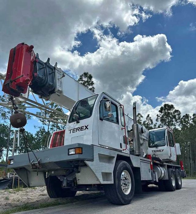 Послуги Аренда Автокрана TEREX t340-1xl в.п. - 35т стріла - 42м (XCMG XCT35, QY25K5) . Автовишки від 18м до 45м.