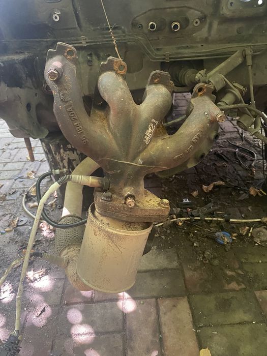 Выпускной коллектор Шевролет АВЕО, Вида 1,5 в отличном состоянии