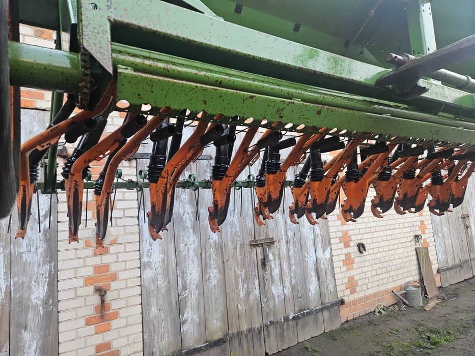Siewnik zbożowy Amazone D8 3 m