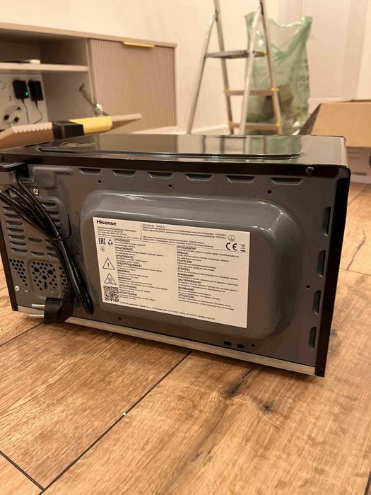 Mikrofala Hisense H20MOBS4H