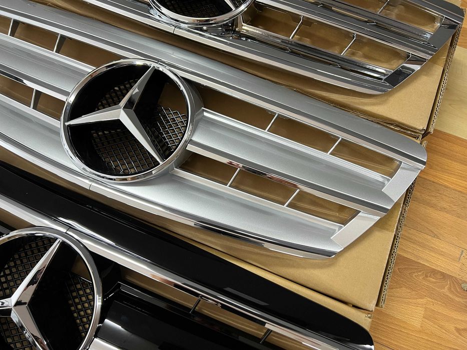 Решетка s 220 w220 рестайлинг 2002-2005 года S63 AMG Mercedes