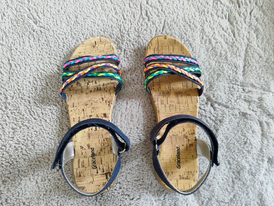 Sandałki granatowe z kolorowymi paskami Graceland r.35.