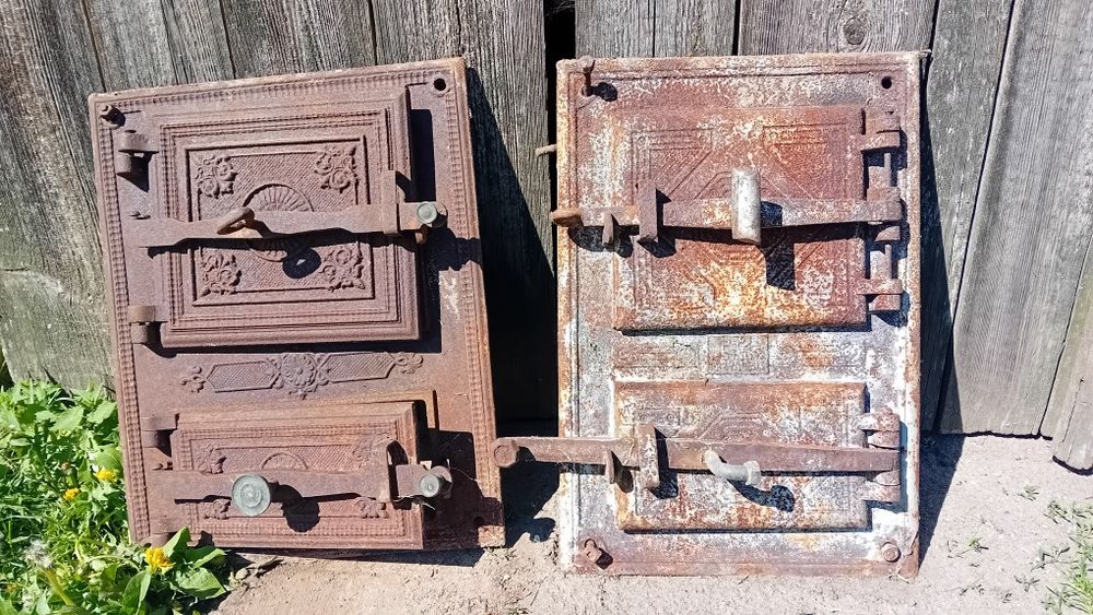 Żeliwne zabytkowe drzwiczki od pieca kaflowego