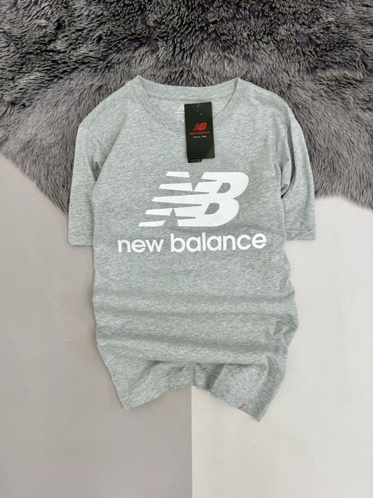 Нова футболка New Balance Essentials С розмір