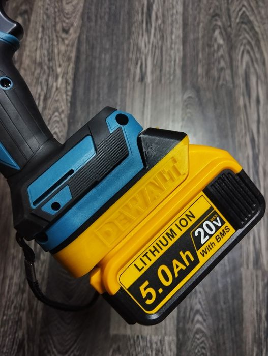 Адаптер перехідник акумулятор DeWALT на інструмент Makita