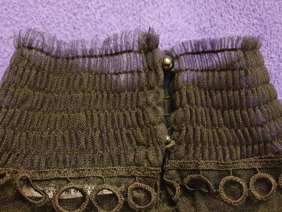 Bluzka tiulowa z czarnym topem