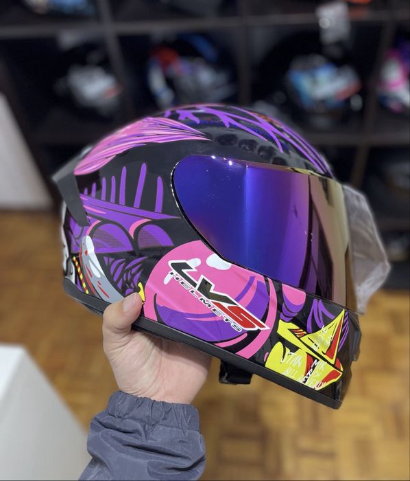 Capacete jockey rosa novo 90€ viseira espelhada