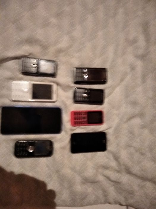 Sprzedam widoczne telefony na zdjeciach