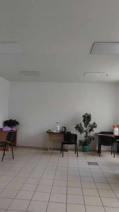 Нежитлове фасадне приміщення. вул Польова,42
