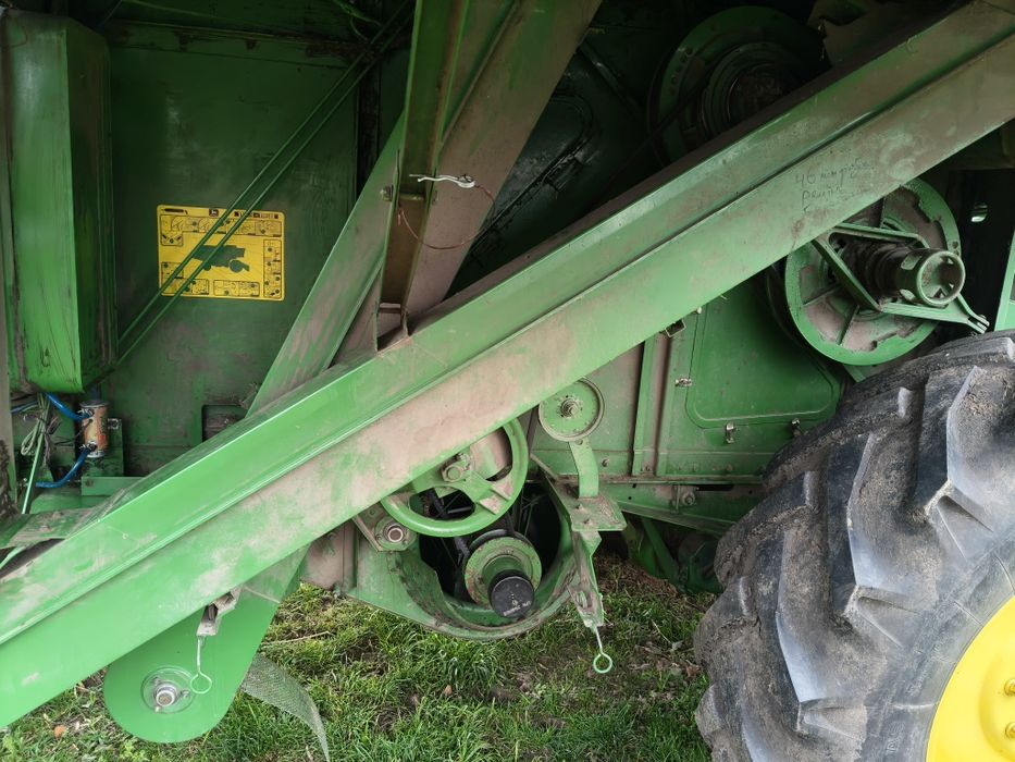 Комбайн John Deere 1157