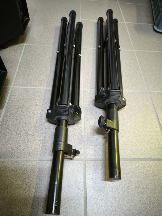 MACKIE SRM 1550, Thump12, Numark C2