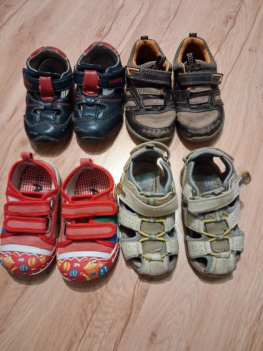 Buty na rzepy sandały