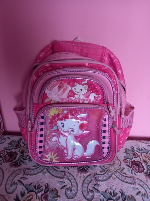 Портфель,рюкзак для девочки.