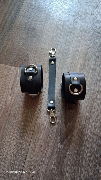 Браслеты для двоих для игр в виде наручники из натуральной кожи