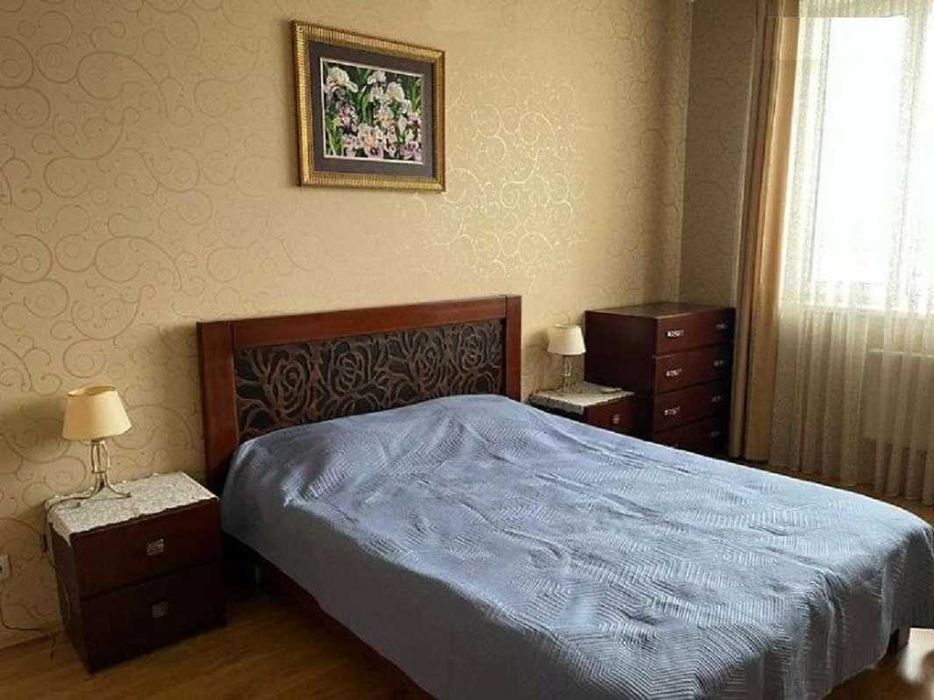 Простора 2-кімнатна квартира 73 м2 ЖК Сонячний пр. Науки 30