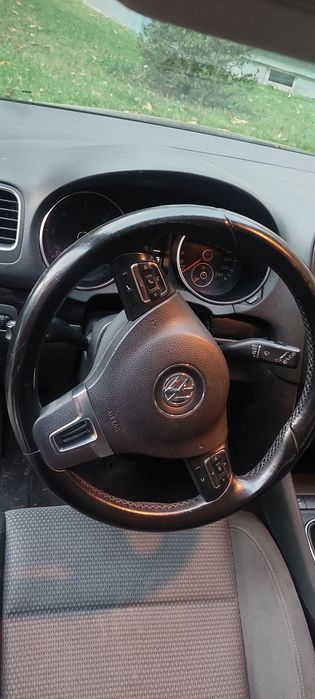Golf 6 1.6 tdi uszkodzony