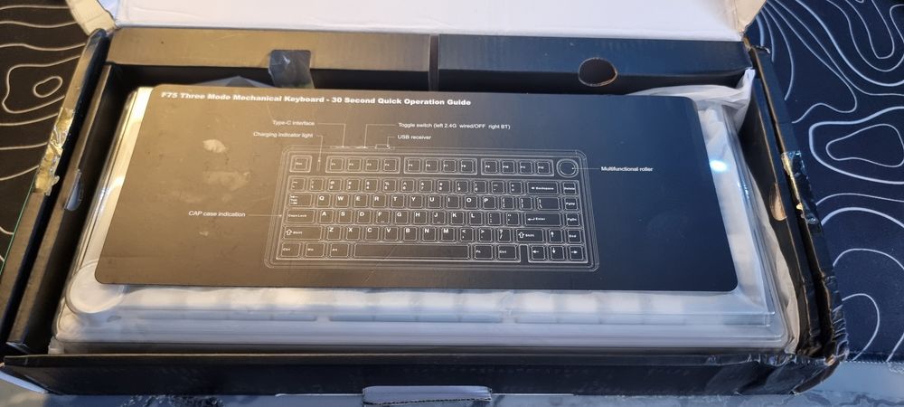 Продам aula f75  стан ідеал