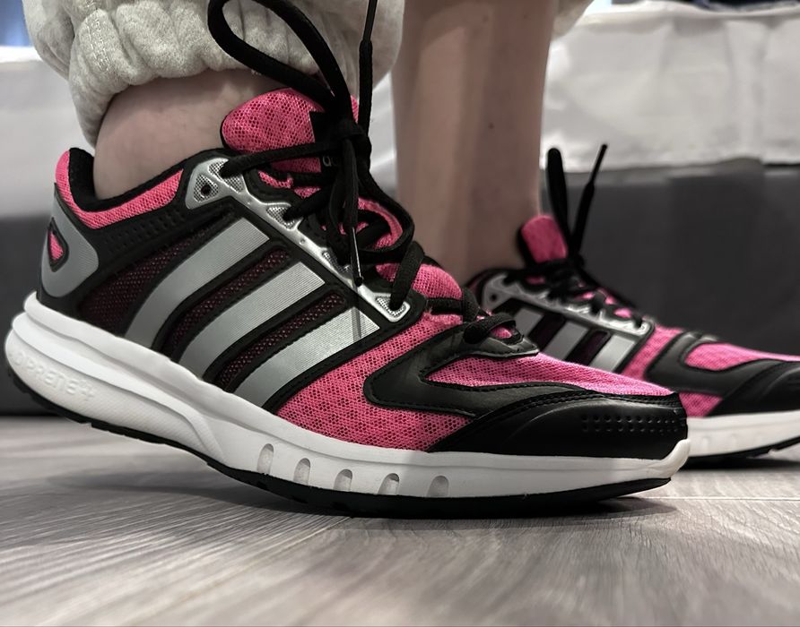 Жіночі кросівки для бігу Adidas