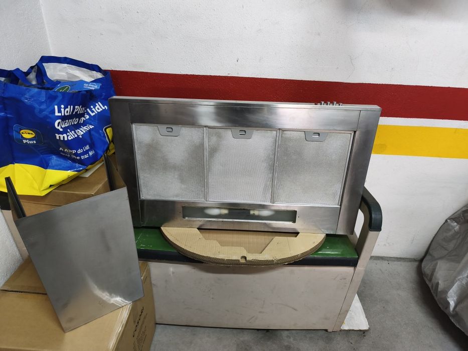 Exaustor 90 cm, com tudo a funcionar.