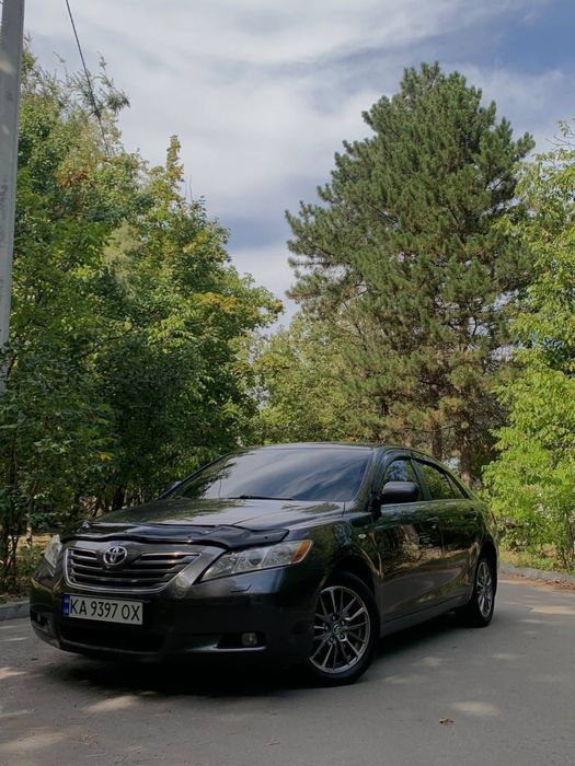 Продам Toyota camry