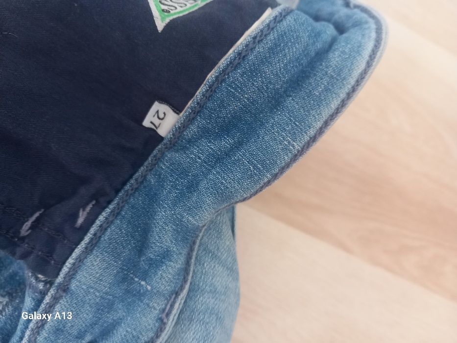 Guess oryginalne spodnie damskie 27 S
