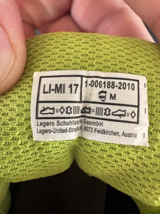 Buty Superfit dla dziecka rozmiar 28