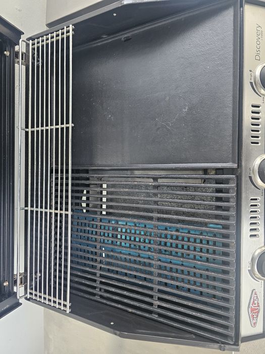 Beef Eater Gas Grill473369543129190402