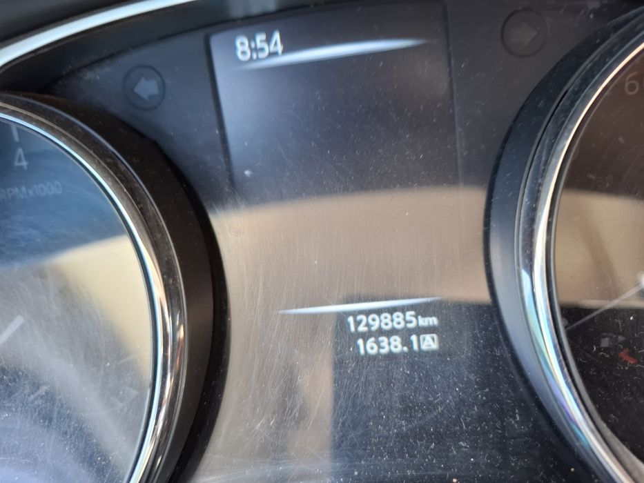 Машина Nissan Rogg