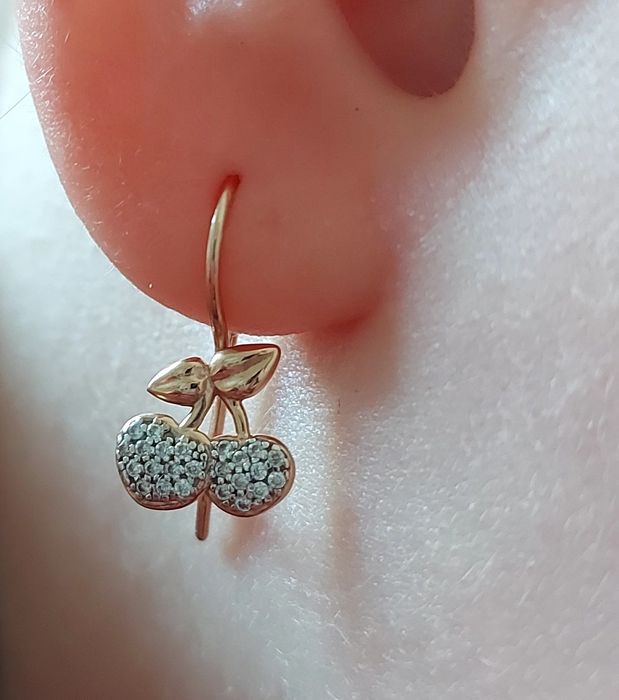 Продам золоті сережки