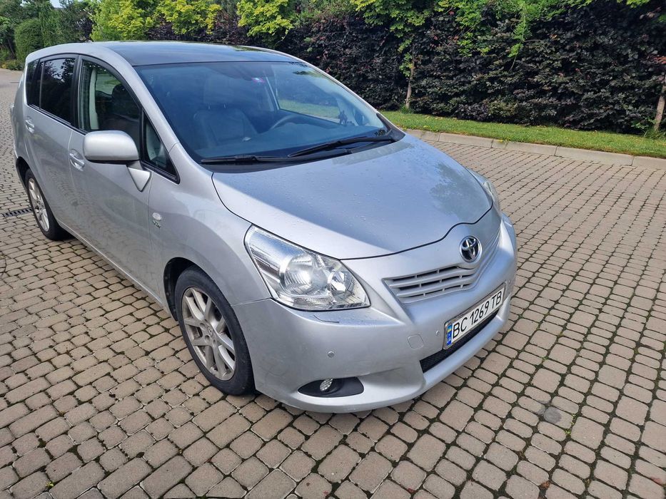 Toyota Verso  АКП TOP комплектація!