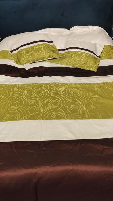 Komplet narzuta na łóżko i 2 poszewki na poduszki, brązowy, zielony