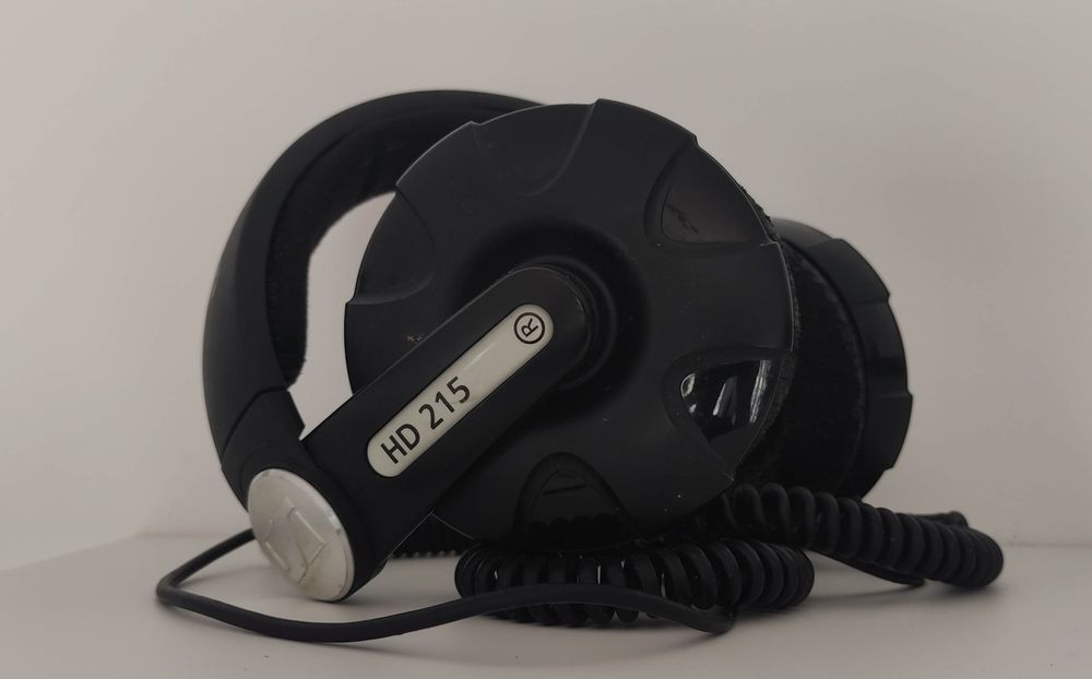 Auscultadores Sennheiser  HD 215