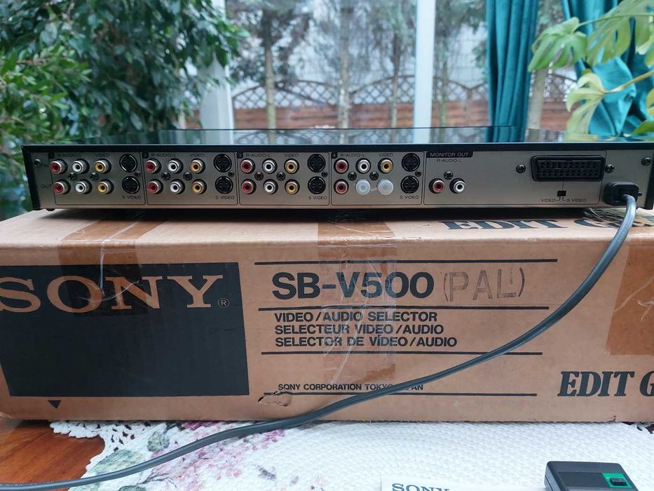 Sony video-audio selector SB-V500