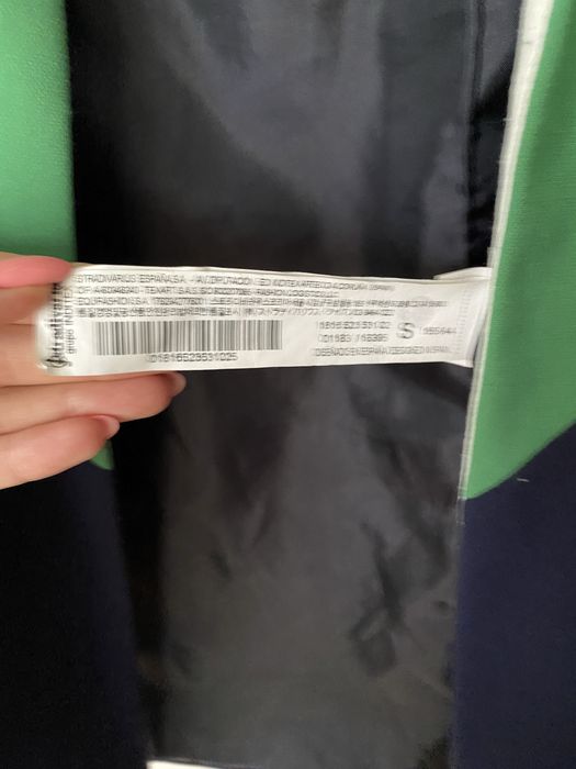 Płaszcz/narzutka be guzikow Stradivarius