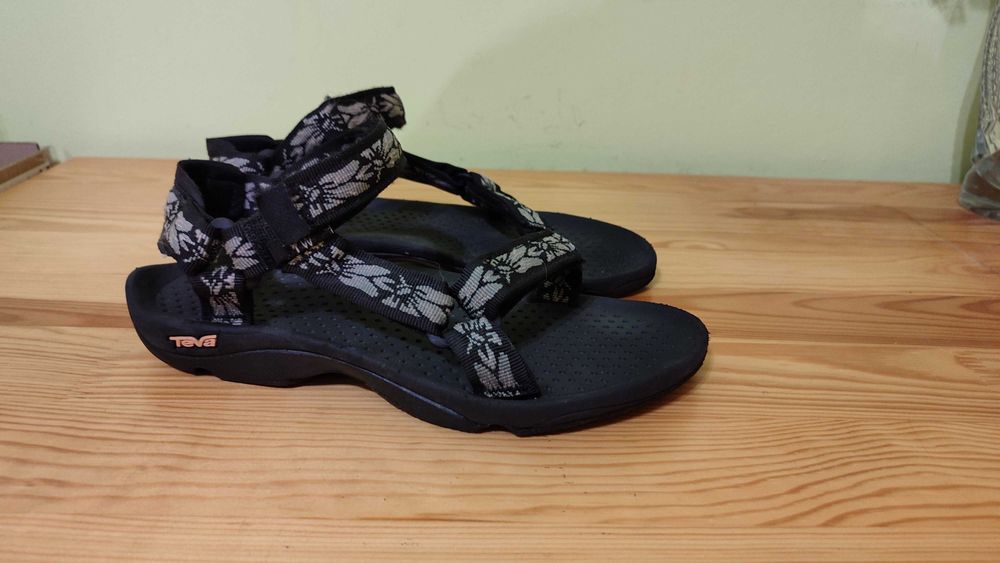 Босоножки, сандалии Teva Hurricane 38р. стелька 24,5 см.